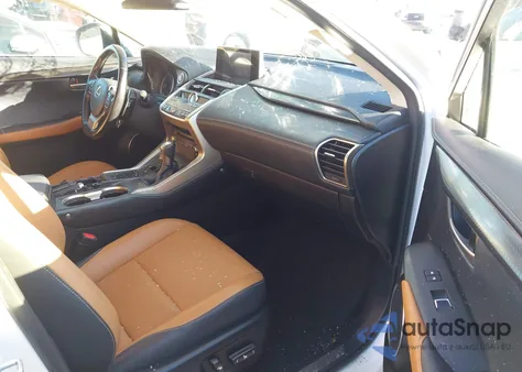 2021 Lexus Nx 300 z USA, uszkodzony, nr VIN JTJDARBZ9M5023961